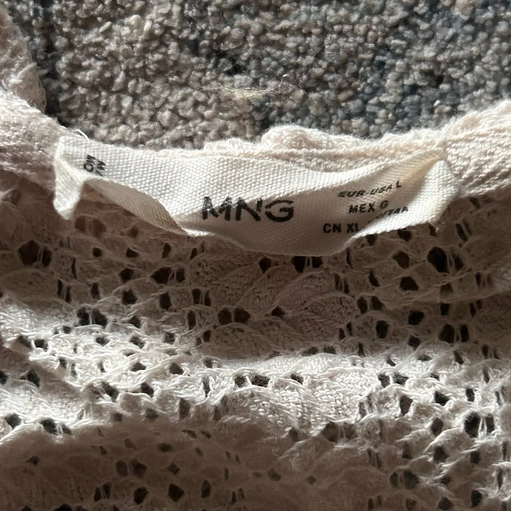 Mango Ruffle Split Front Top - Picture 5 of 6